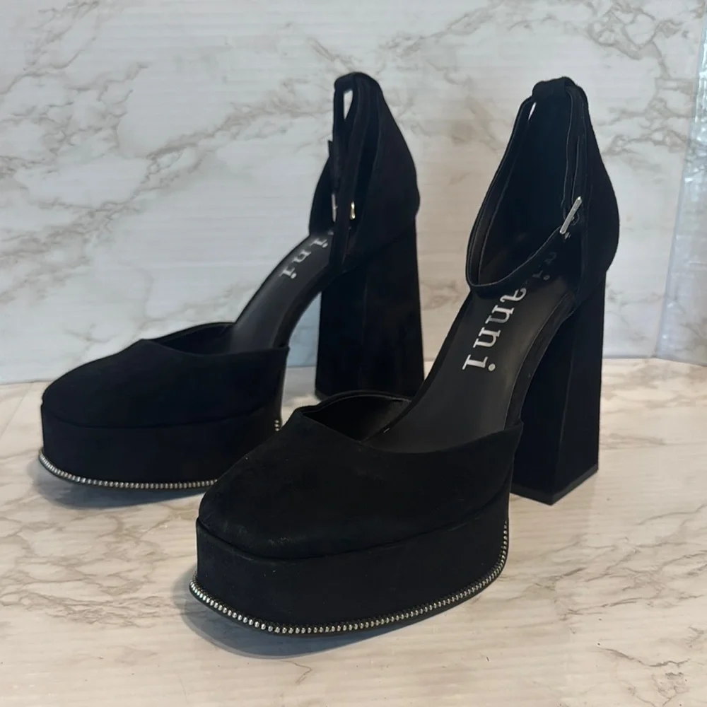 Gianni Bini Chellsie Ankle Strap Platform heels Shoes Size 9.5M